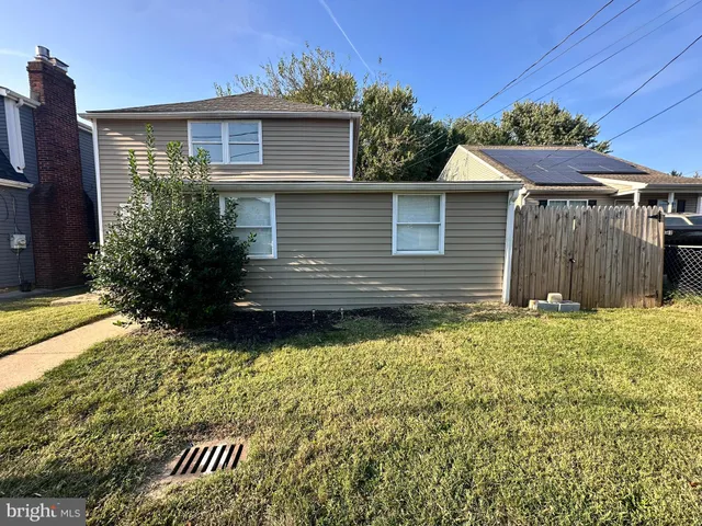 $260,000 | 16 Tyrone Avenue, New Castle, DE 19720