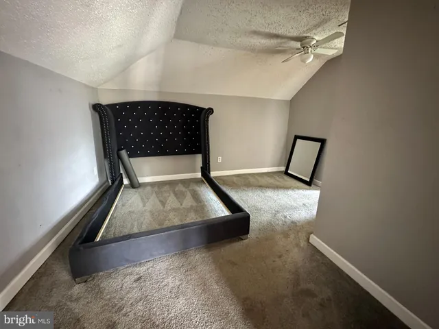 $260,000 | 16 Tyrone Avenue, New Castle, DE 19720