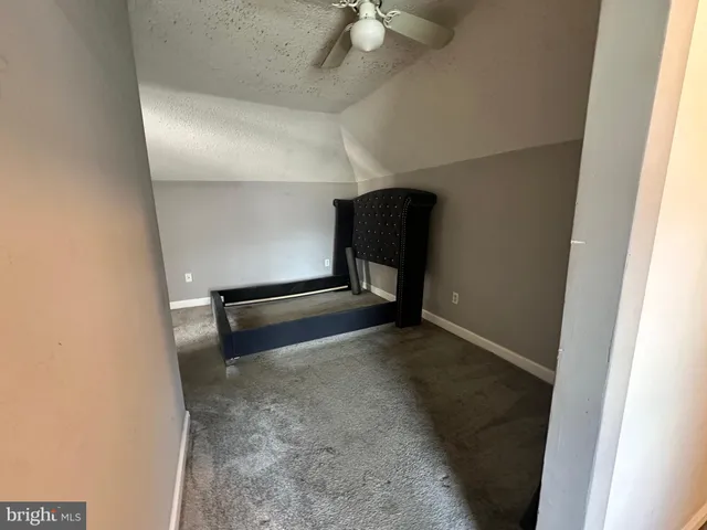 $260,000 | 16 Tyrone Avenue, New Castle, DE 19720