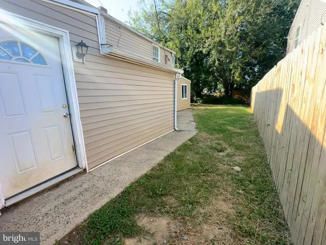 $260,000 | 16 Tyrone Avenue, New Castle, DE 19720