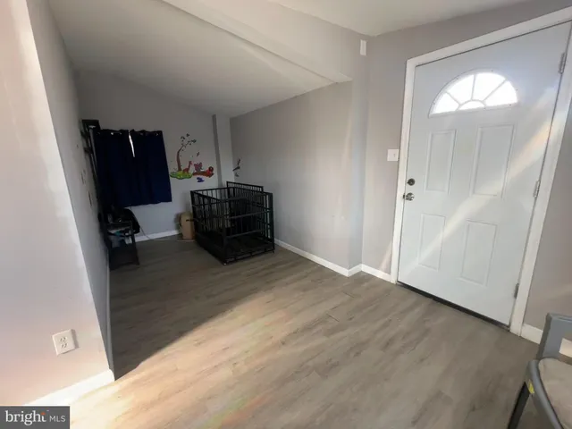 $260,000 | 16 Tyrone Avenue, New Castle, DE 19720