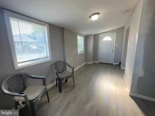 $260,000 | 16 Tyrone Avenue, New Castle, DE 19720