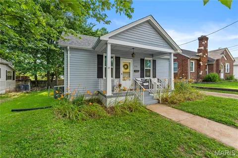 $224,900 | 2551 Gerhard Avenue, Maplewood, MO 63143
