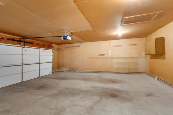 $219,900 | 944 South Iowa Street, Unit 2, Geneseo, IL 61254