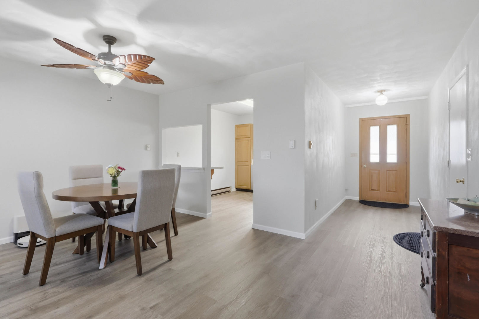 944 South Iowa Street, Unit 2 Geneseo, IL 61254 - Photo 5 of 26