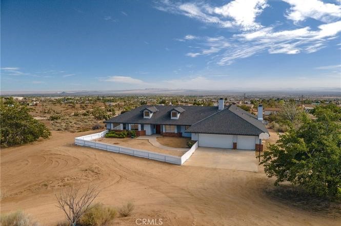 8441 Sierra Vista Road Phelan, CA 92371 - Photo 2 of 13