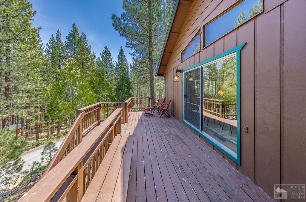 270 Timber Lane Markleeville, CA 96120 - Photo 12 of 24 a view of balcony with wooden floor and fence