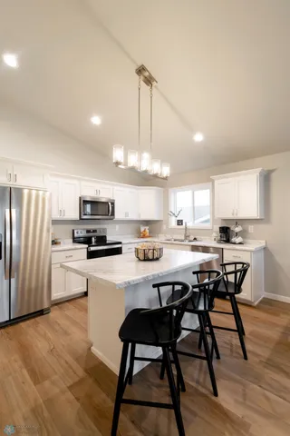 $280,900 | 6422 82nd Avenue South, Horace, ND 58047