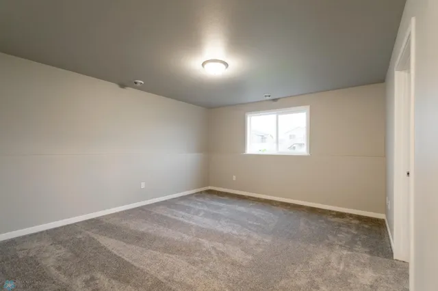 $280,900 | 6422 82nd Avenue South, Horace, ND 58047