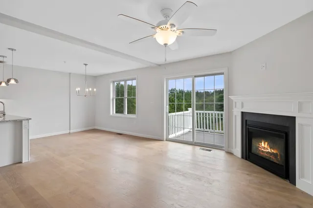 $469,900 | 3 Autumn Lane, Raymond, NH 03077