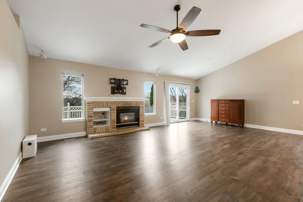 $385,000 | 28621 Wagon Trail Road, Lakemoor, IL 60051