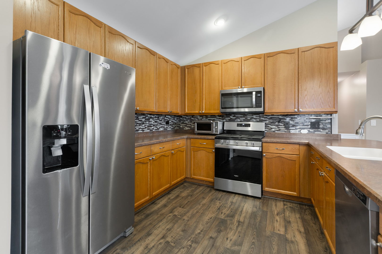 28621 Wagon Trail Road Lakemoor, IL 60051 - Photo 8 of 21