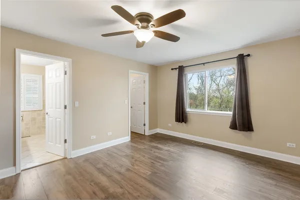 $385,000 | 28621 Wagon Trail Road, Lakemoor, IL 60051