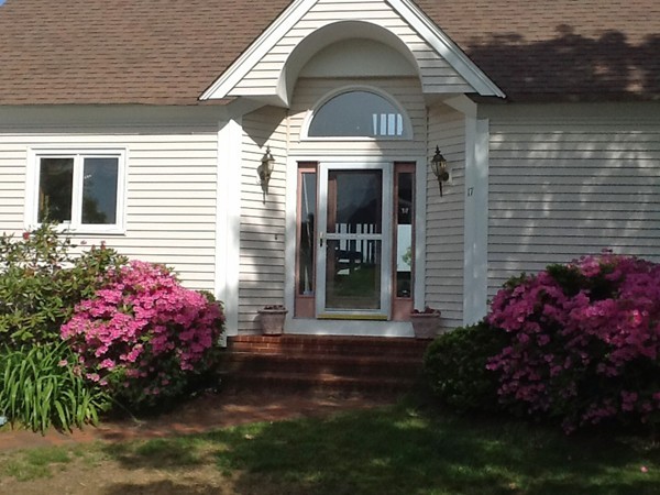 17 Foretop Road Bourne, MA 02532 - Photo 3 of 10