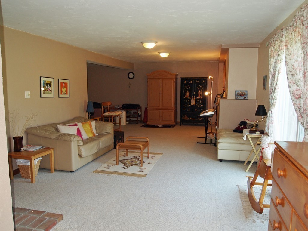 17 Foretop Road Bourne, MA 02532 - Photo 10 of 10