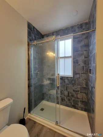 $1,950 | 126 Winthrop Street, Unit 1, New Britain, CT 06052