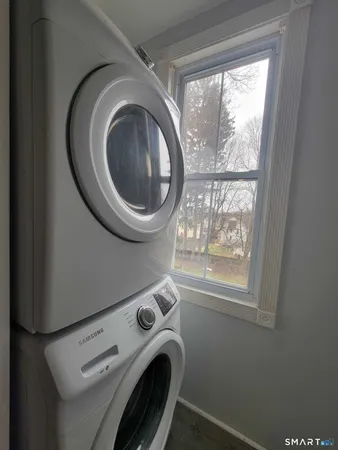 $1,950 | 126 Winthrop Street, Unit 1, New Britain, CT 06052