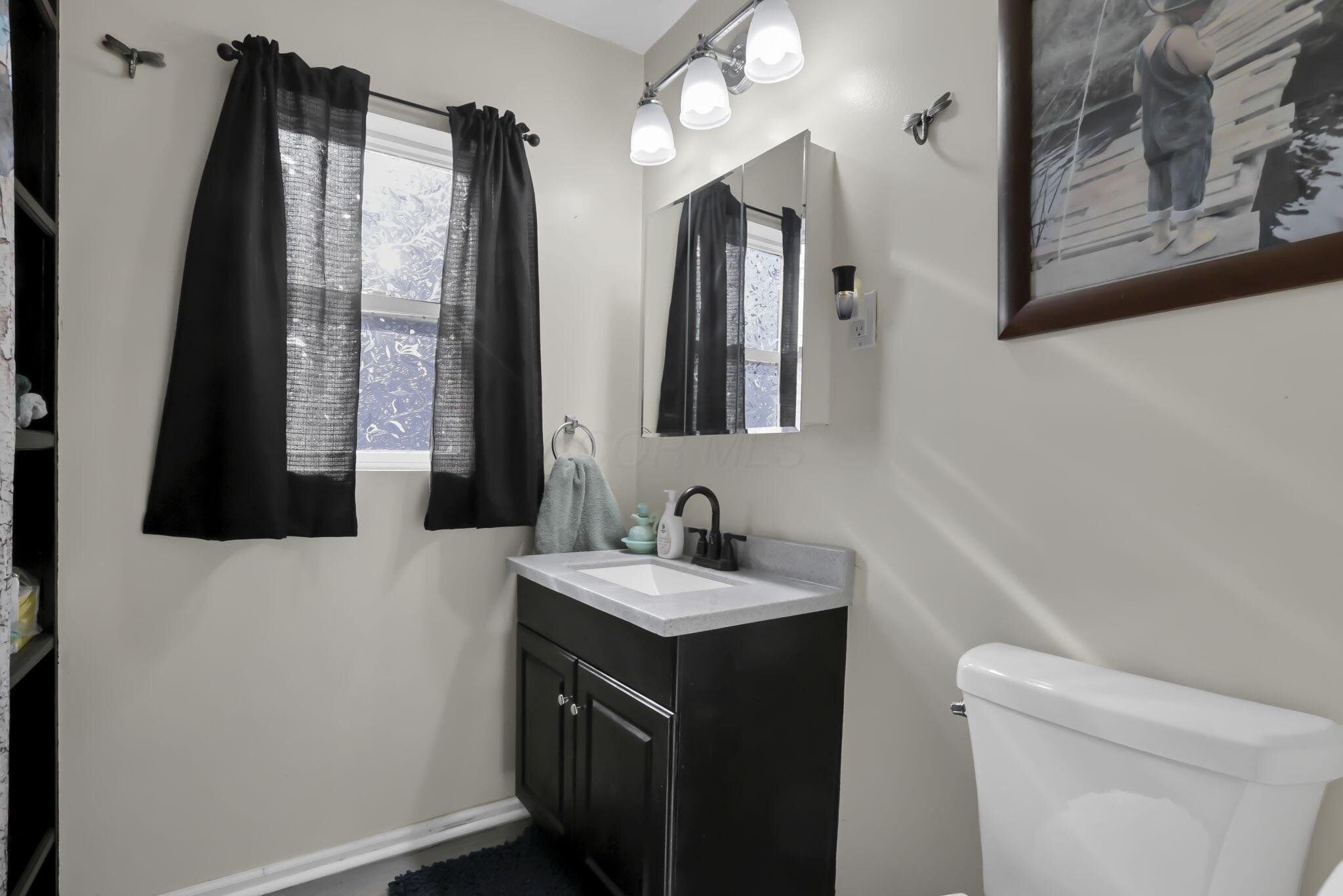 741 Spring Street Lancaster, OH 43130 - Photo 13 of 27 19-web-or-mls-939A3398