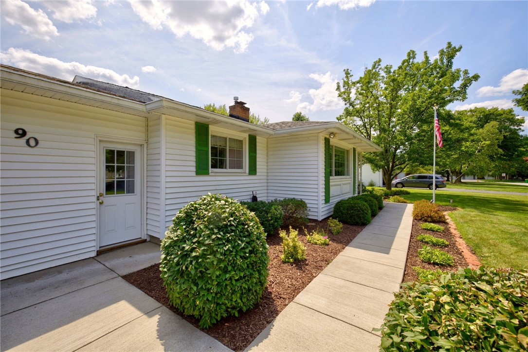 90 City View Drive Penfield, NY 14625 - Photo 3 of 35 Gallery Image 3