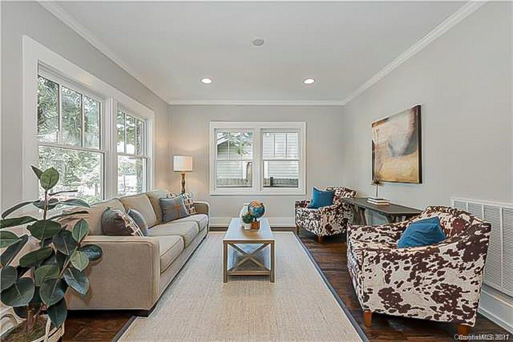 2116 Rozzelles Ferry Road Charlotte, NC 28208 - Photo 5 of 24 a living room with furniture and a large window