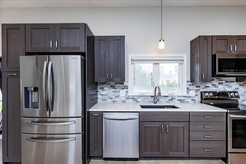 8 Dana Road Peabody, MA 01960 - Photo 7 of 42