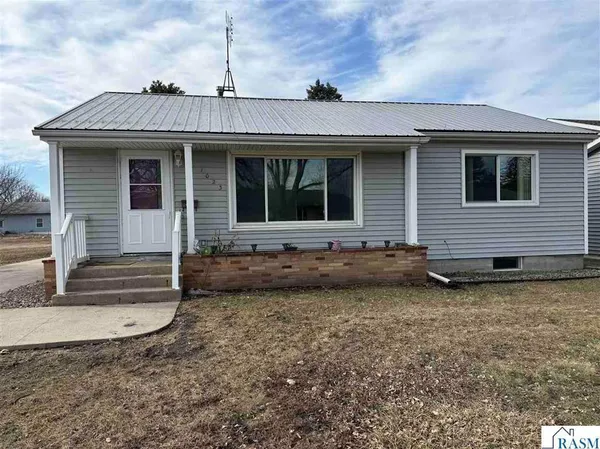 $174,900 | 1023 8th Street North, St. James, MN 56081
