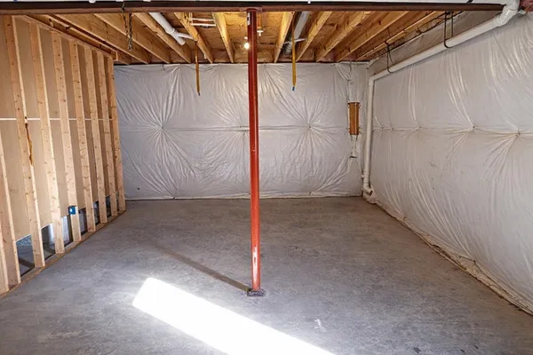 a view of a back yard of the house