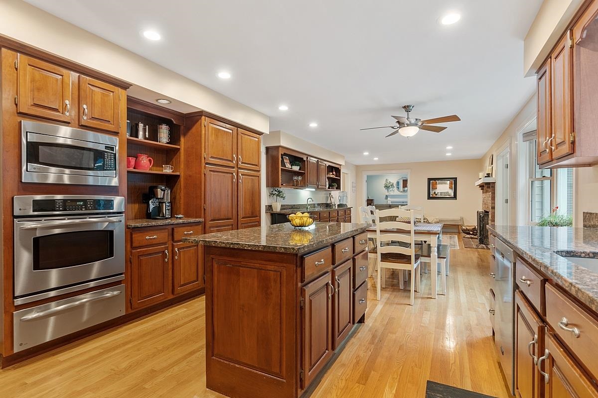 48 Blossom Road Windham, NH 03087 - Photo 10 of 40