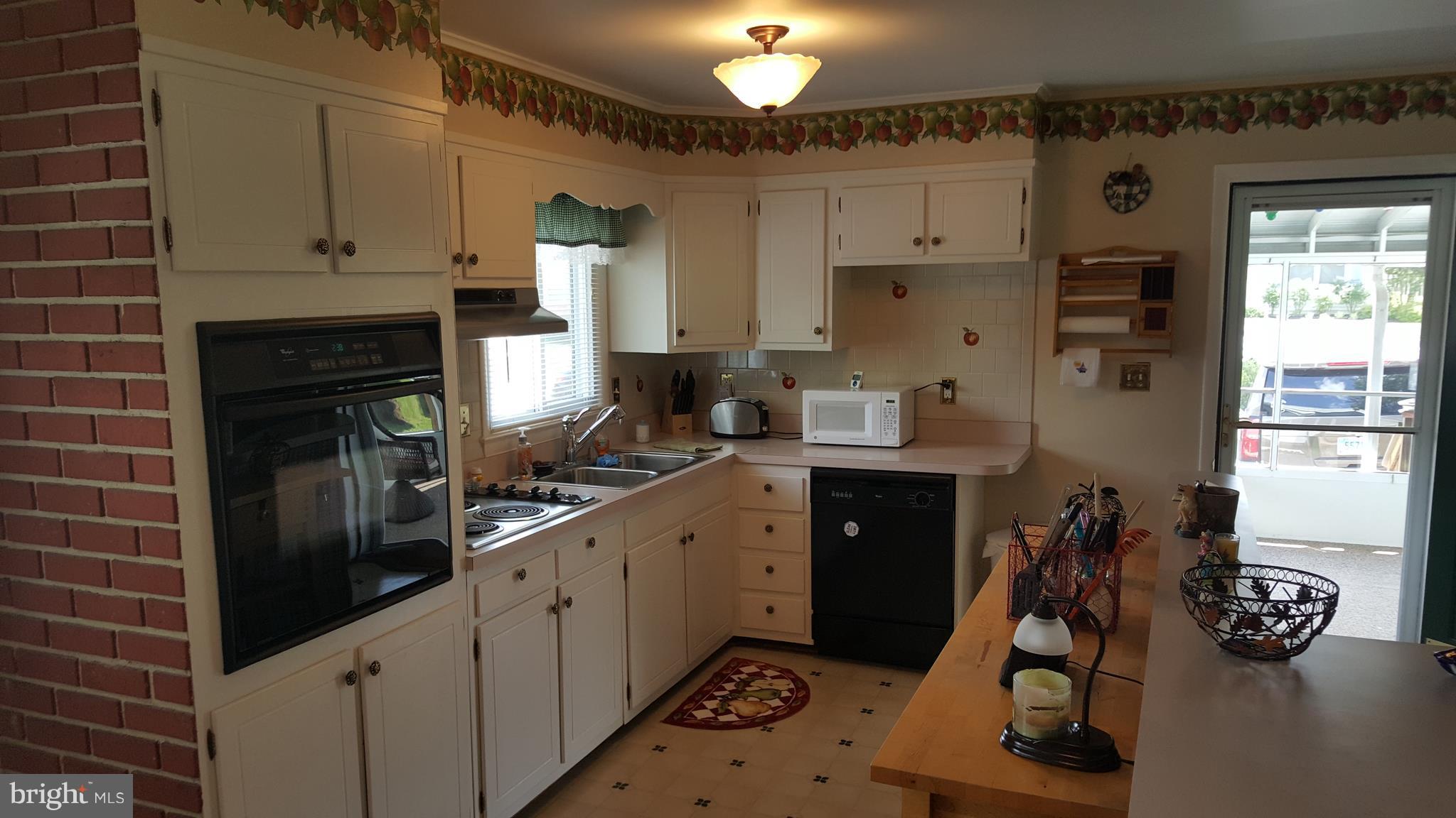 10115 Ferguson Road Baltimore, MD 21234 - Photo 8 of 18 Interior (General)