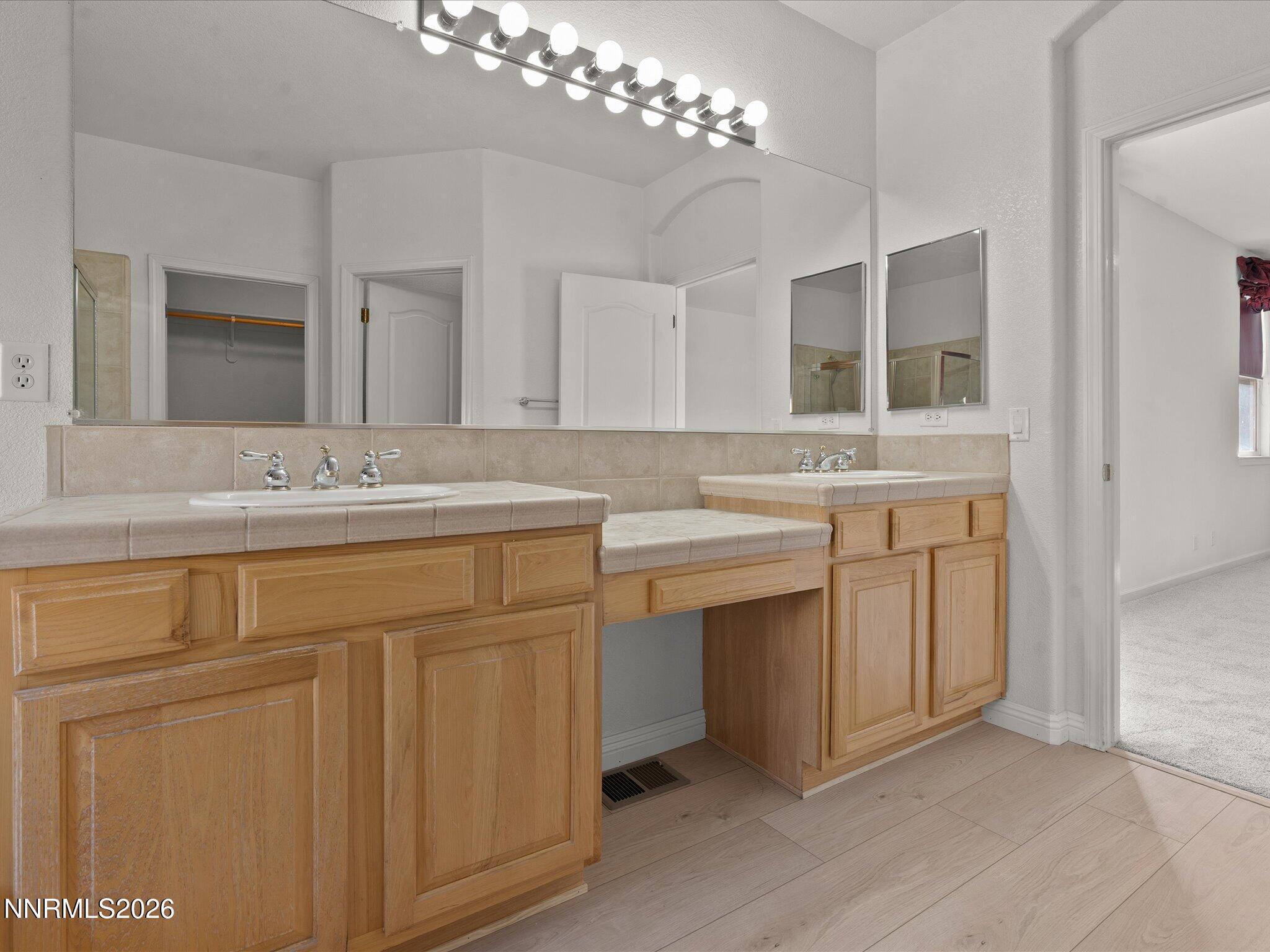 5860 East Hidden Valley Drive Reno, NV 89502 - Photo 34 of 63 33-5860 E Hidden Valley Dr-132