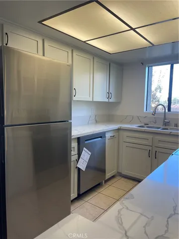 $4,200 | 380 West Wilson, Unit E106, Costa Mesa, CA 92627