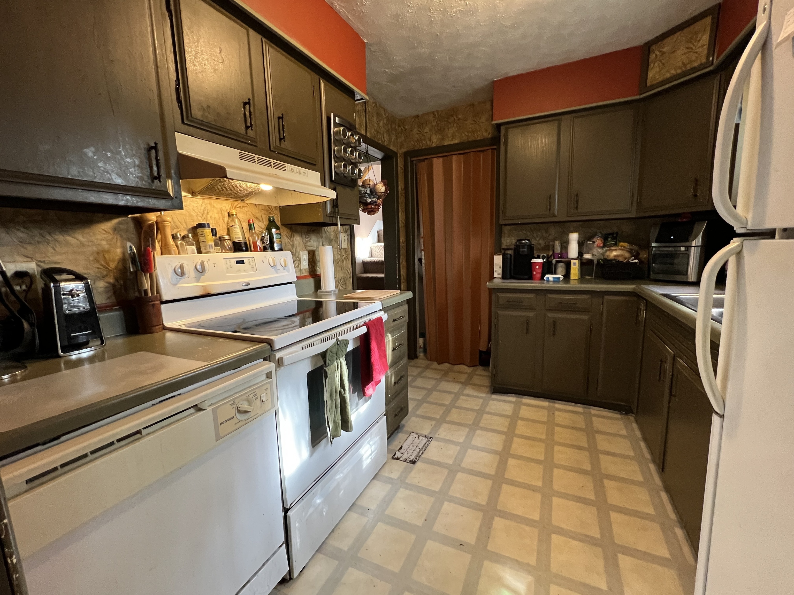 1697 Edgehill Road Shelbyville, IN 46176 - Photo 11 of 18