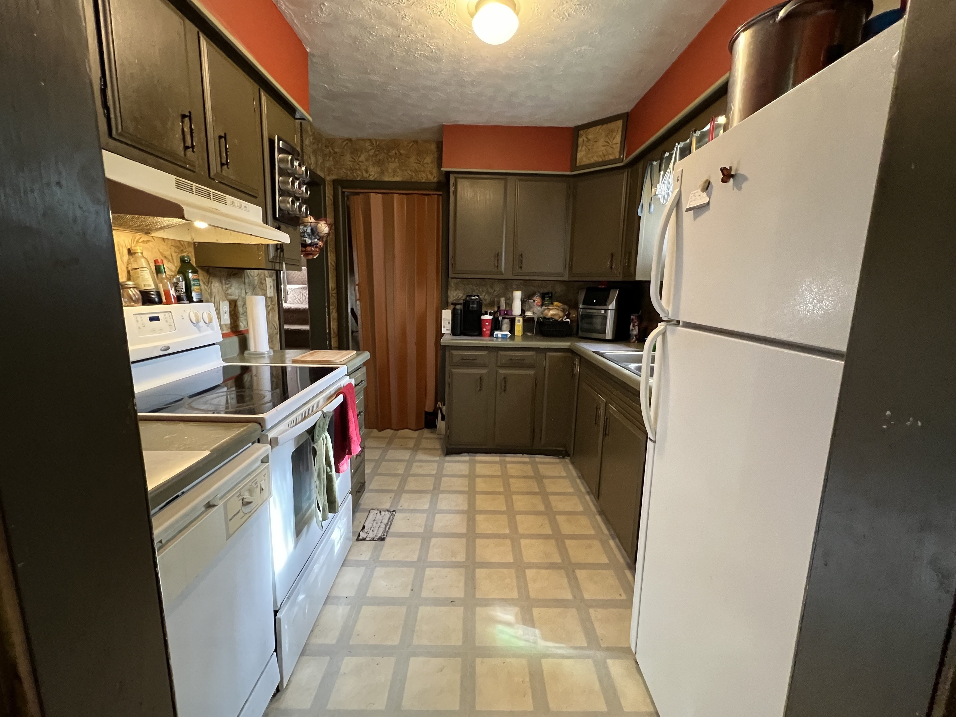 1697 Edgehill Road Shelbyville, IN 46176 - Photo 12 of 18