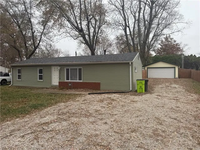 $205,000 | 17114 Chula Vista Drive, Belton, MO 64012