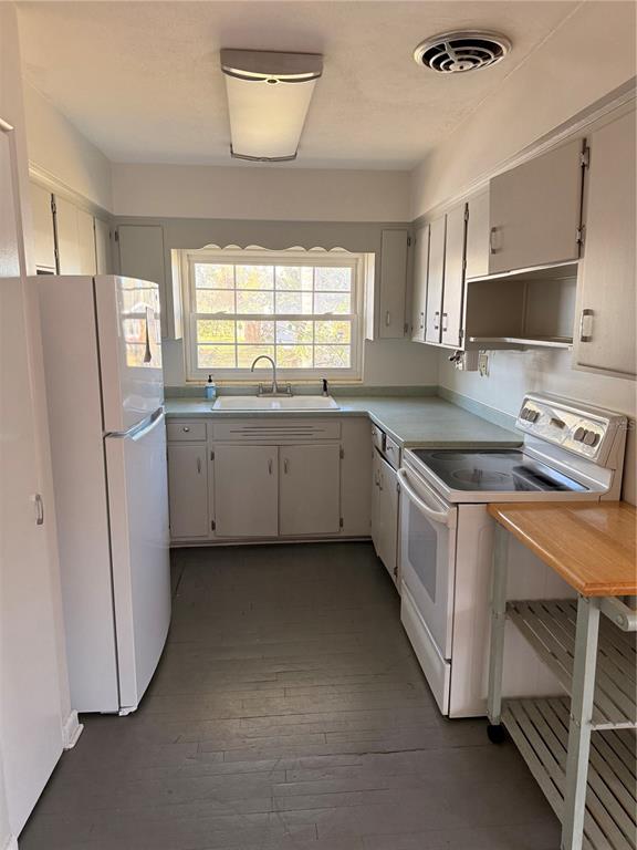 2846 Euston Road Winter Park, FL 32789 - Photo 8 of 25