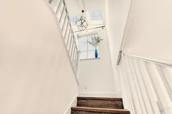 $3,790,000 | 34 Diane Lane, Larkspur, CA 94939