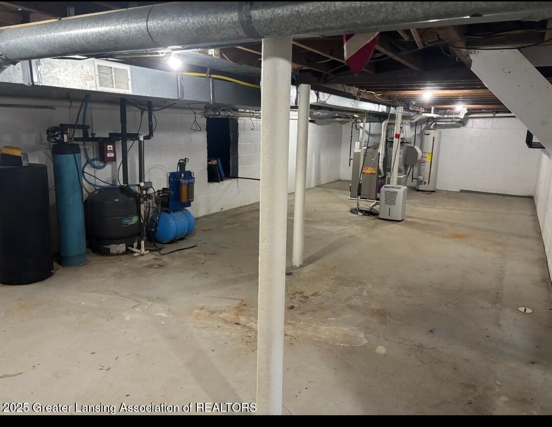 10118 Stoll Road Haslett, MI 48840 - Photo 20 of 23 Screenshot_20250928_120034_Messages