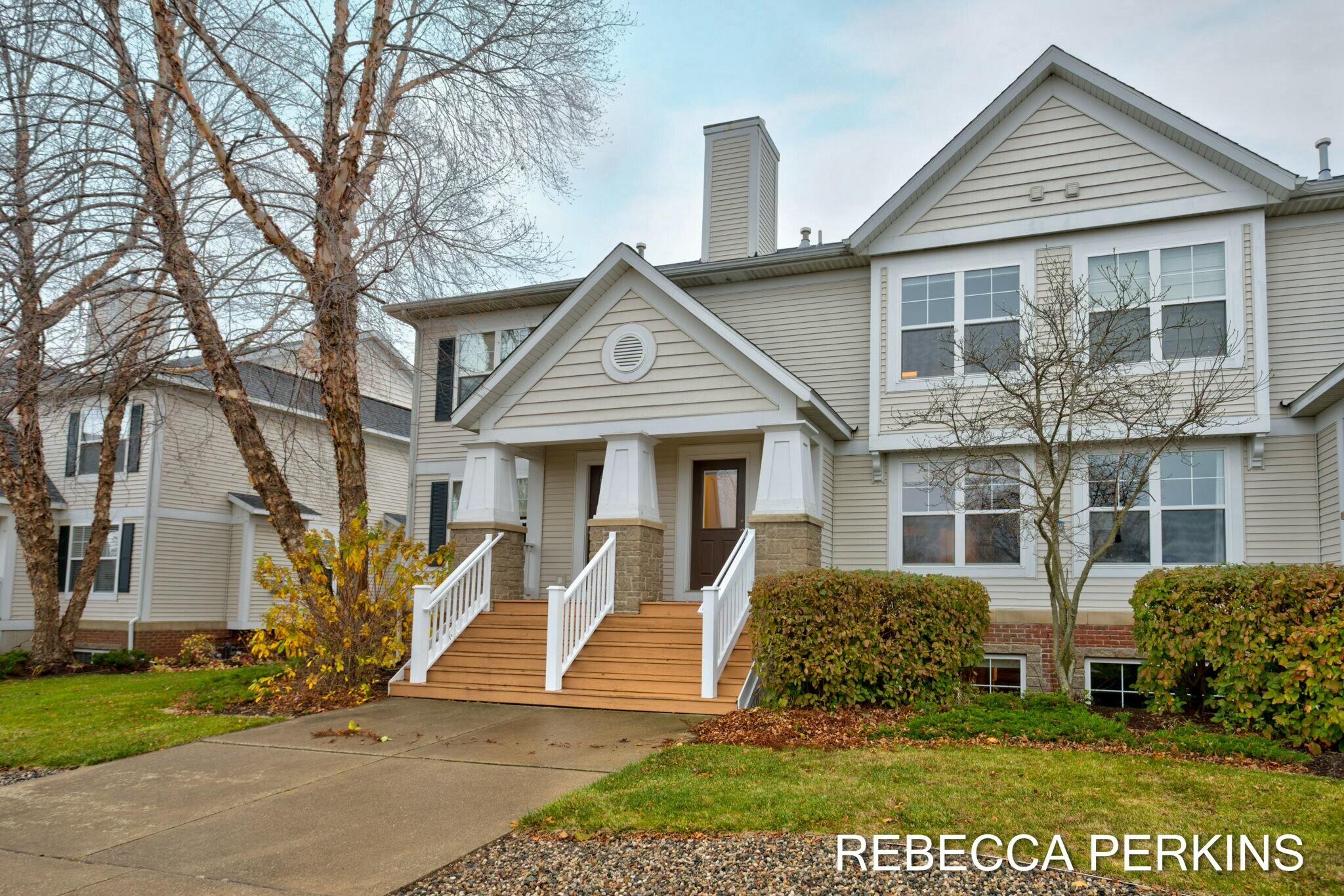 1062 Cobblestone Road Holland, MI 49423 - Photo 1 of 55 tempImageDUIeQj