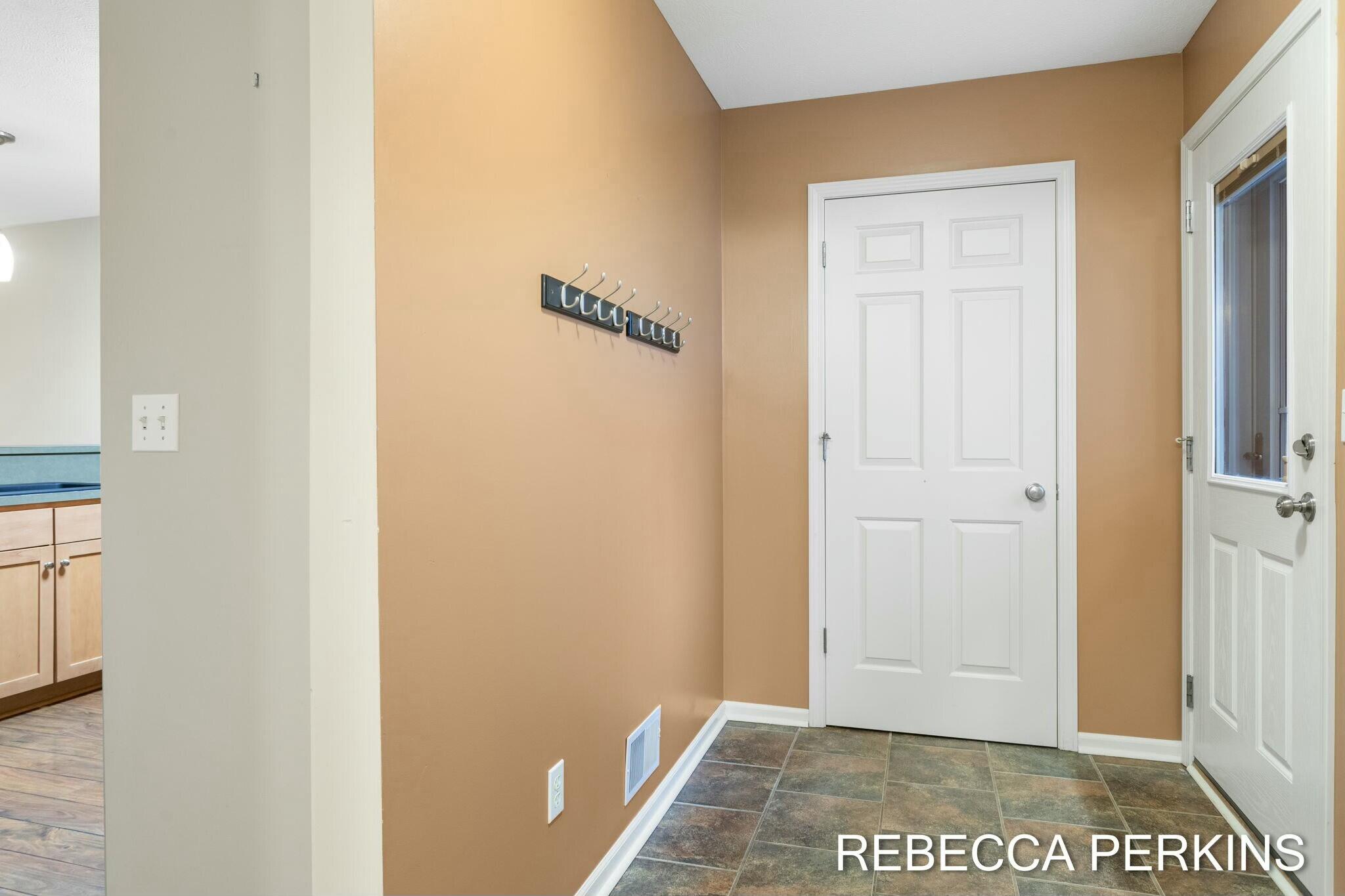 1062 Cobblestone Road Holland, MI 49423 - Photo 16 of 55 tempImage8om66w