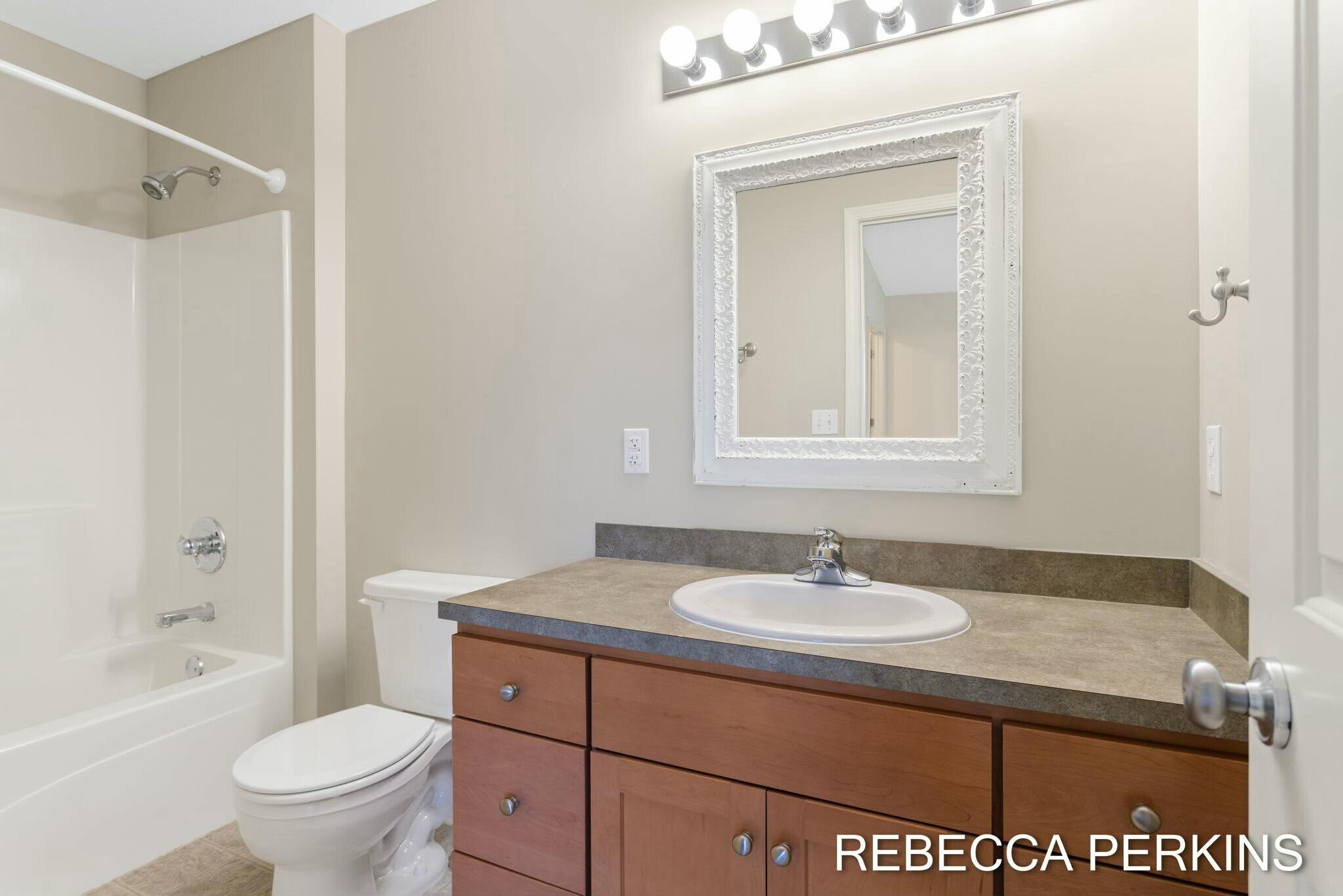 1062 Cobblestone Road Holland, MI 49423 - Photo 26 of 55 tempImage6l5bak