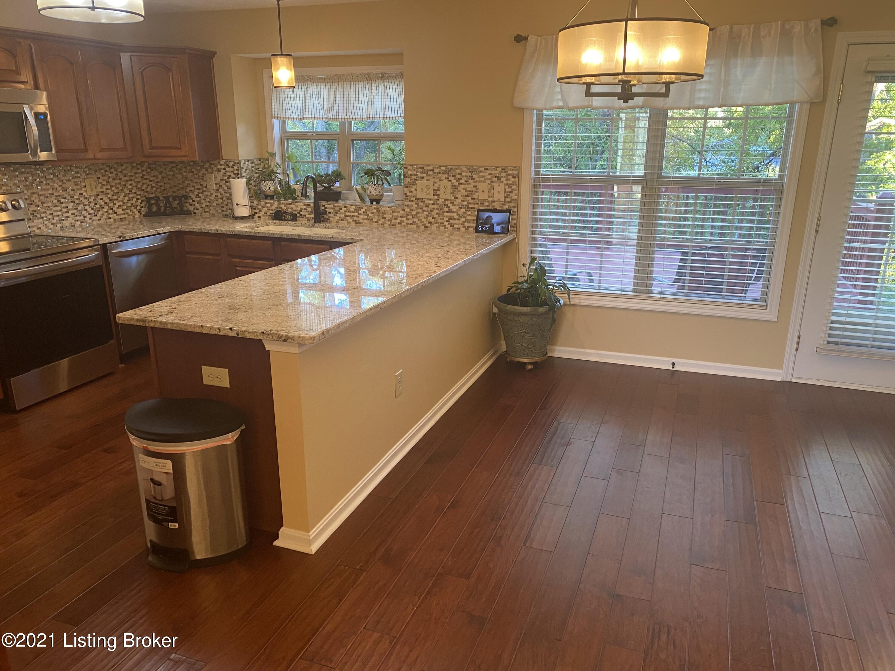 8410 Adams Run Road Louisville, KY 40228 - Photo 5 of 18 IMG_3510