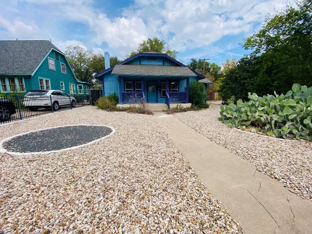 $3,400 | 404 East 35th Street, Unit A, Austin, TX 78705