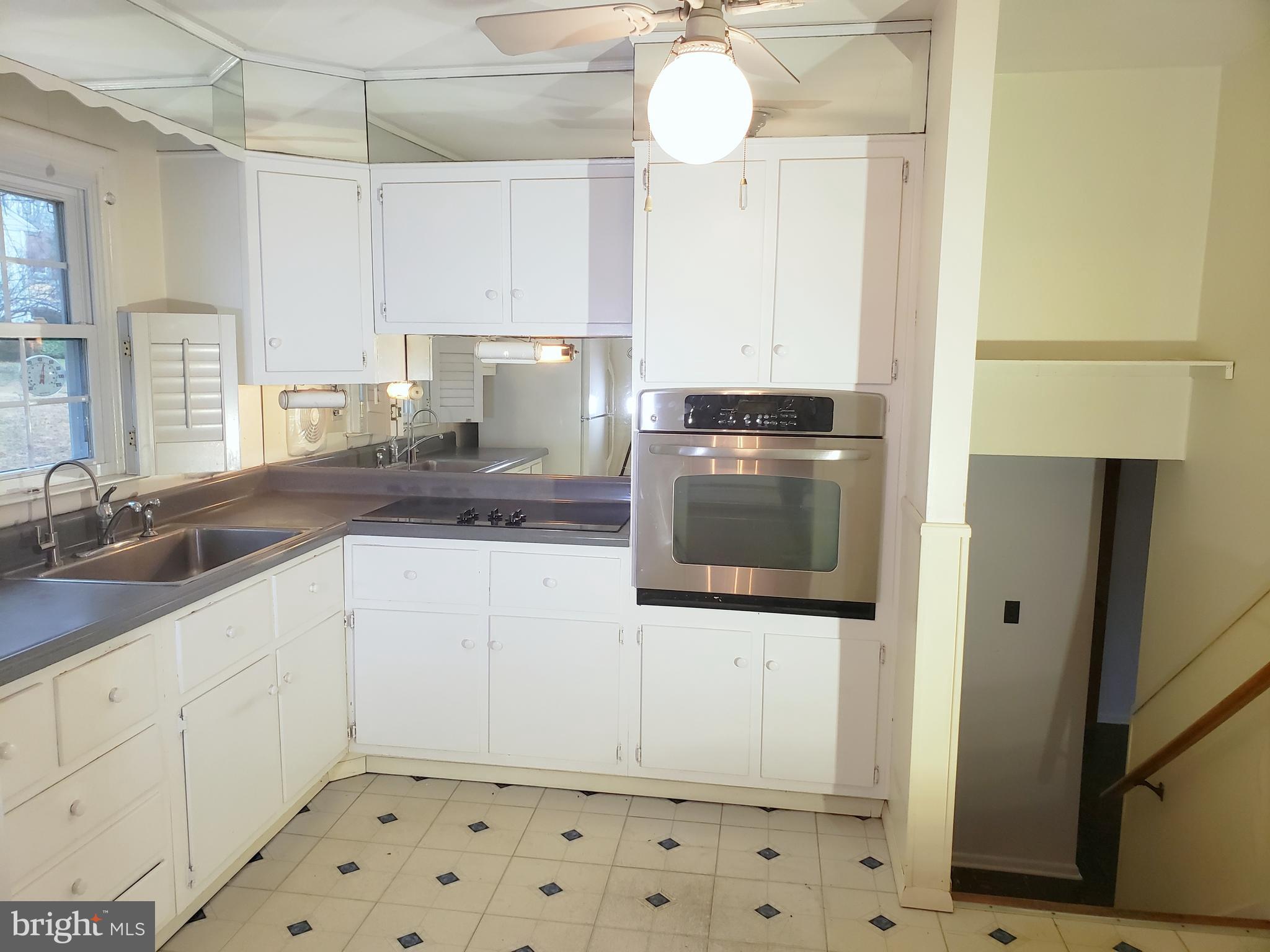 10 Bryan Avenue Malvern, PA 19355 - Photo 27 of 46 The kitchen