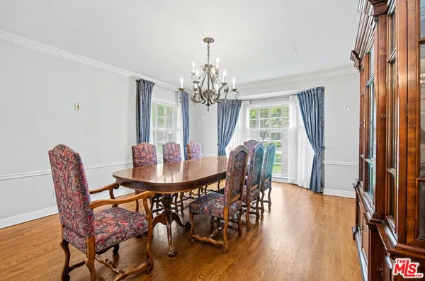 $9,379,000 | 608 Trenton Drive, Beverly Hills, CA 90210