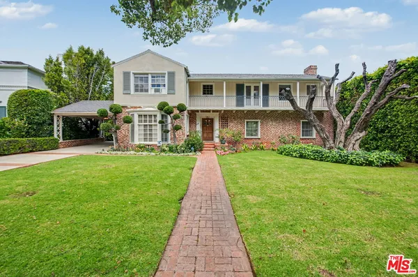 $9,379,000 | 608 Trenton Drive, Beverly Hills, CA 90210