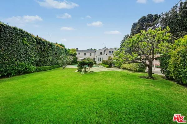 $9,379,000 | 608 Trenton Drive, Beverly Hills, CA 90210