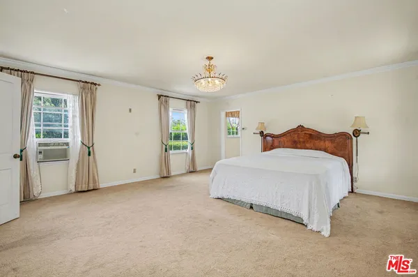 $9,379,000 | 608 Trenton Drive, Beverly Hills, CA 90210