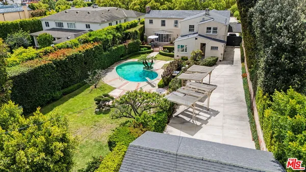 $9,379,000 | 608 Trenton Drive, Beverly Hills, CA 90210