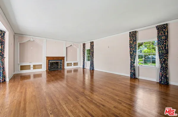 $9,379,000 | 608 Trenton Drive, Beverly Hills, CA 90210