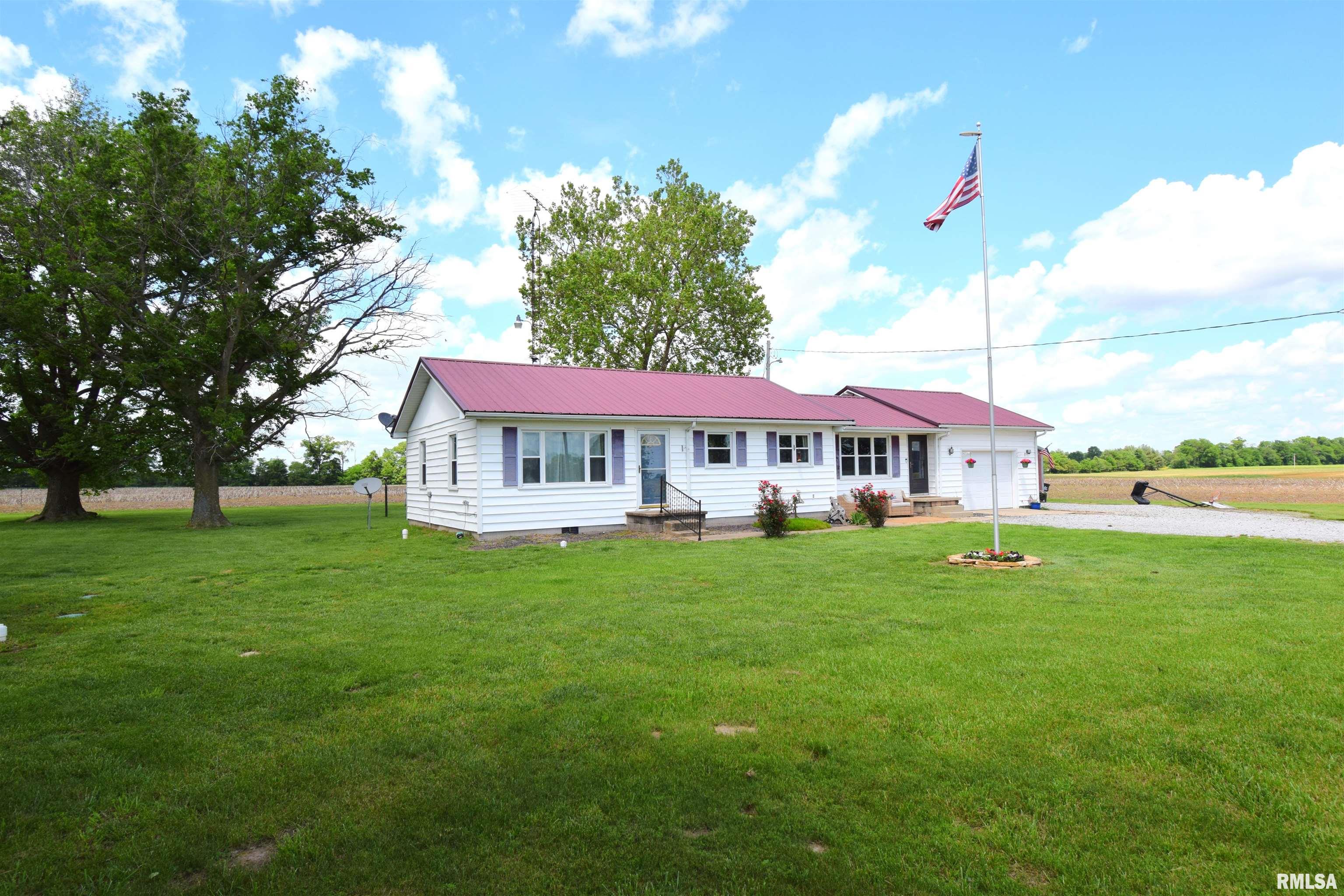4560 East Davis Road Waltonville, IL 62894 - Photo 5 of 20 Gallery Image 5